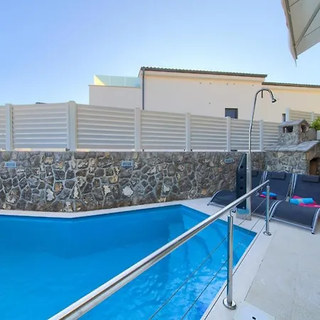 Gorgeous In Krk With Outdoor Swimming Pool Holiday home *