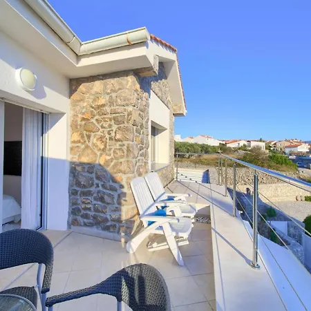 Holiday home Gorgeous In Krk With Outdoor Swimming Pool *