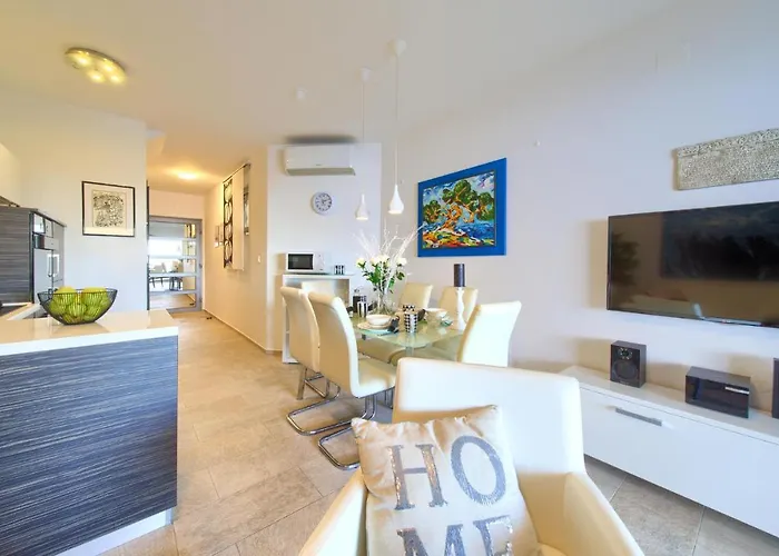 Beautiful In Krk 度假居